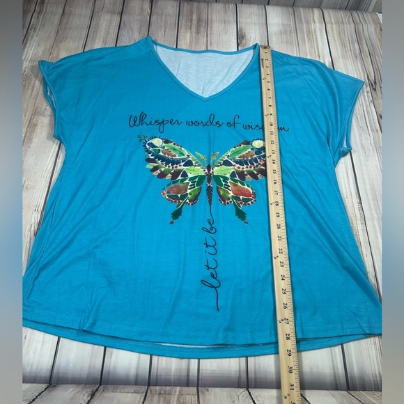 Blue Graphic Butterfly “Let it Bee” Women's VNeck Top. Size 3X - Picture 4 of 6